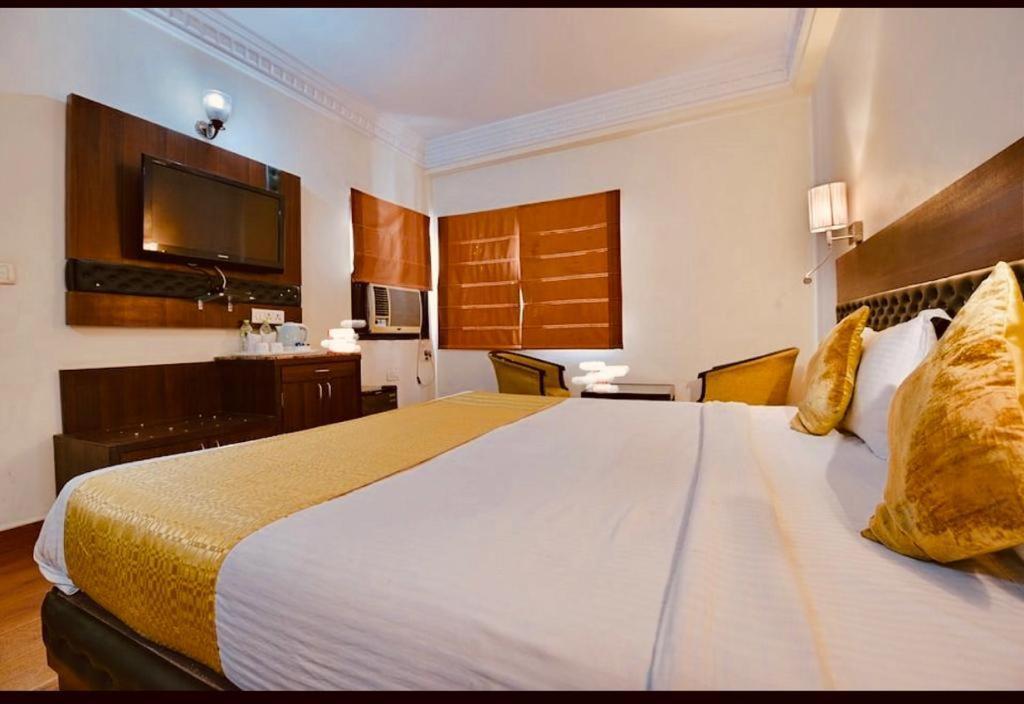 Hotel Empire Regency Джайпур Екстериор снимка