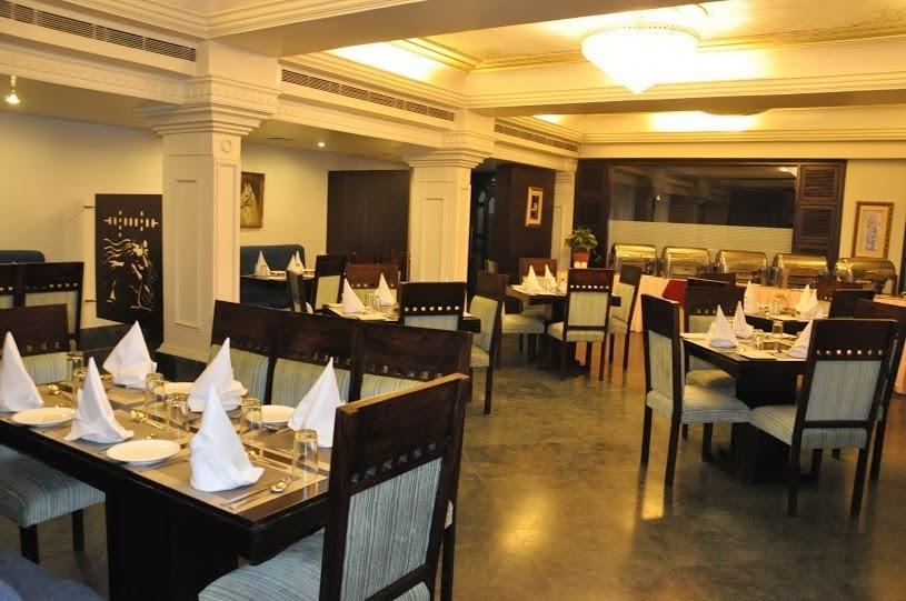 Hotel Empire Regency Джайпур Екстериор снимка