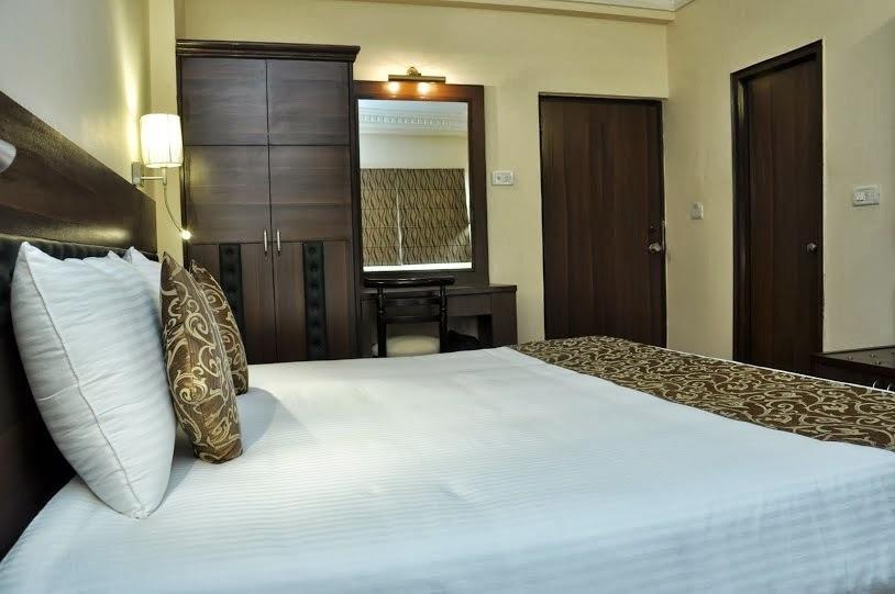 Hotel Empire Regency Джайпур Екстериор снимка