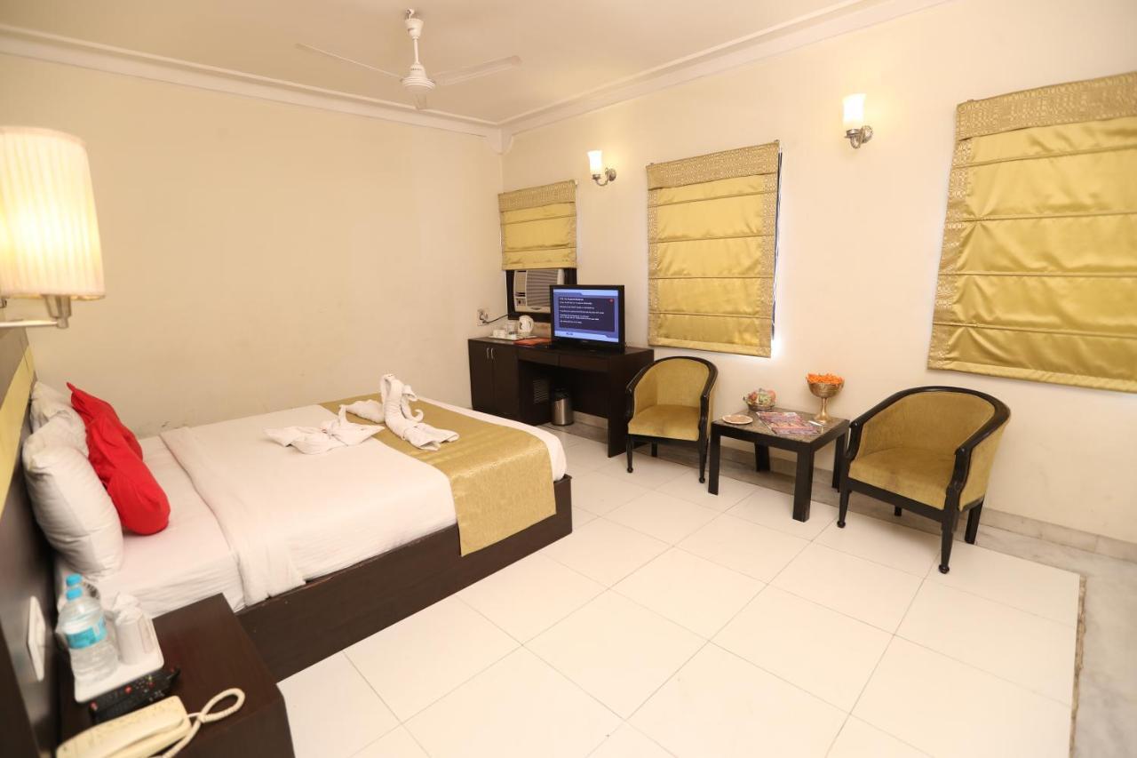 Hotel Empire Regency Джайпур Екстериор снимка